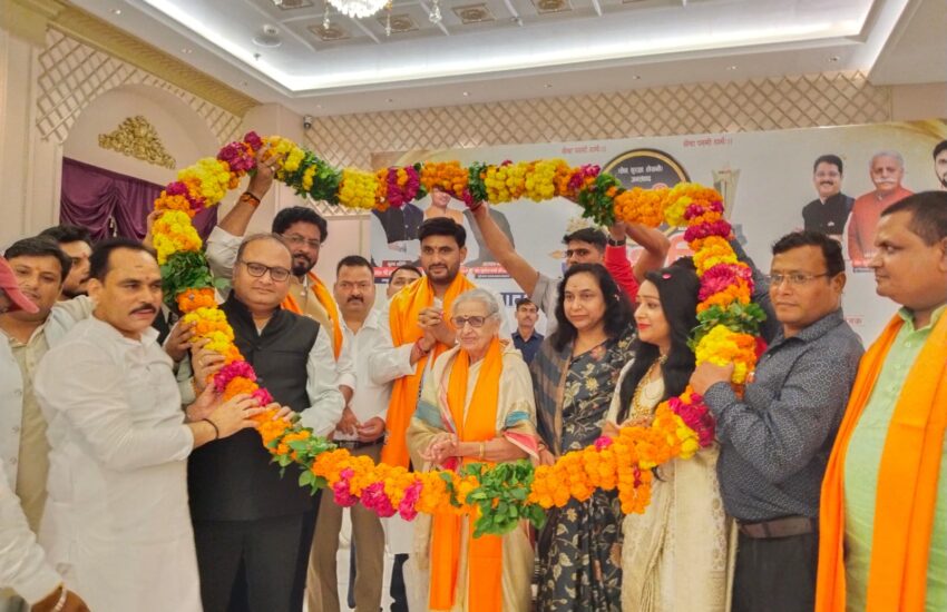 जनशक्ति सम्मान–2026 में समाज के विभिन्न क्षेत्रों में उत्कृष्ट योगदान देने वाले 101 विभूतियों का हुआ सम्मान